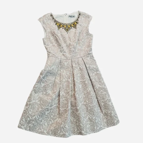 ELIZA J ~ Cream and Gold Jacquard Patterned Dress w/Pockets and Jewel Neckline - Picture 6 of 9